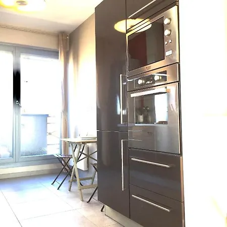 דירה Magnifique 2 Chambres Avec Parking ואלנסיין