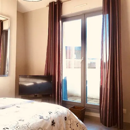 Magnifique 2 Chambres Avec Parking ואלנסיין